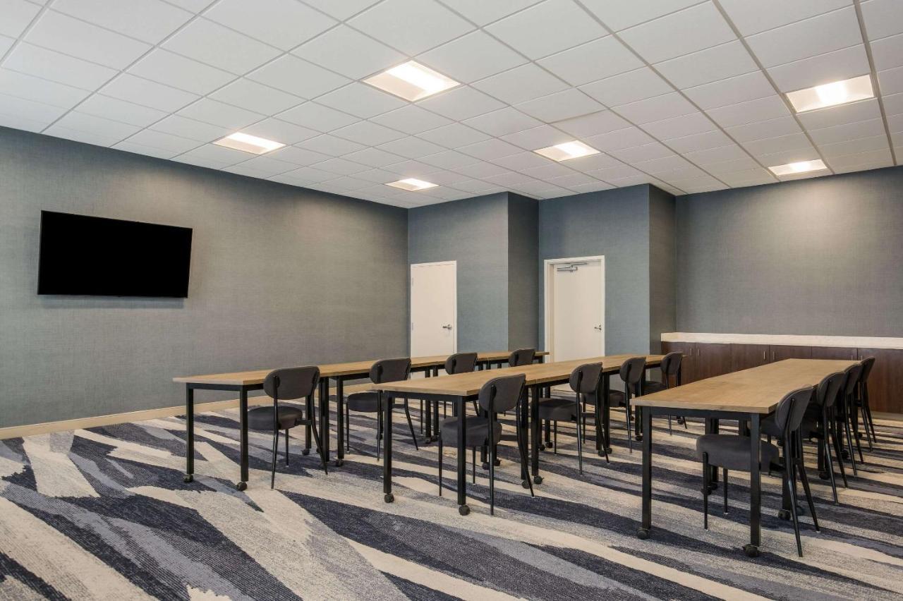 Mainstay Suites Gaylord Luaran gambar