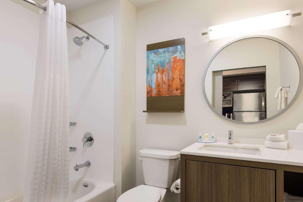 Mainstay Suites Gaylord Luaran gambar